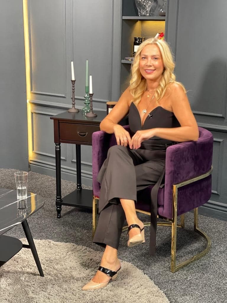 Dana Săvuică, prezentatoarea emisiunii Ego Life