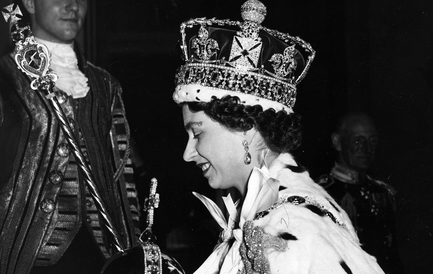 De ce Regina Elisabeta ura să își amintească de momentul în care a fost încoronată