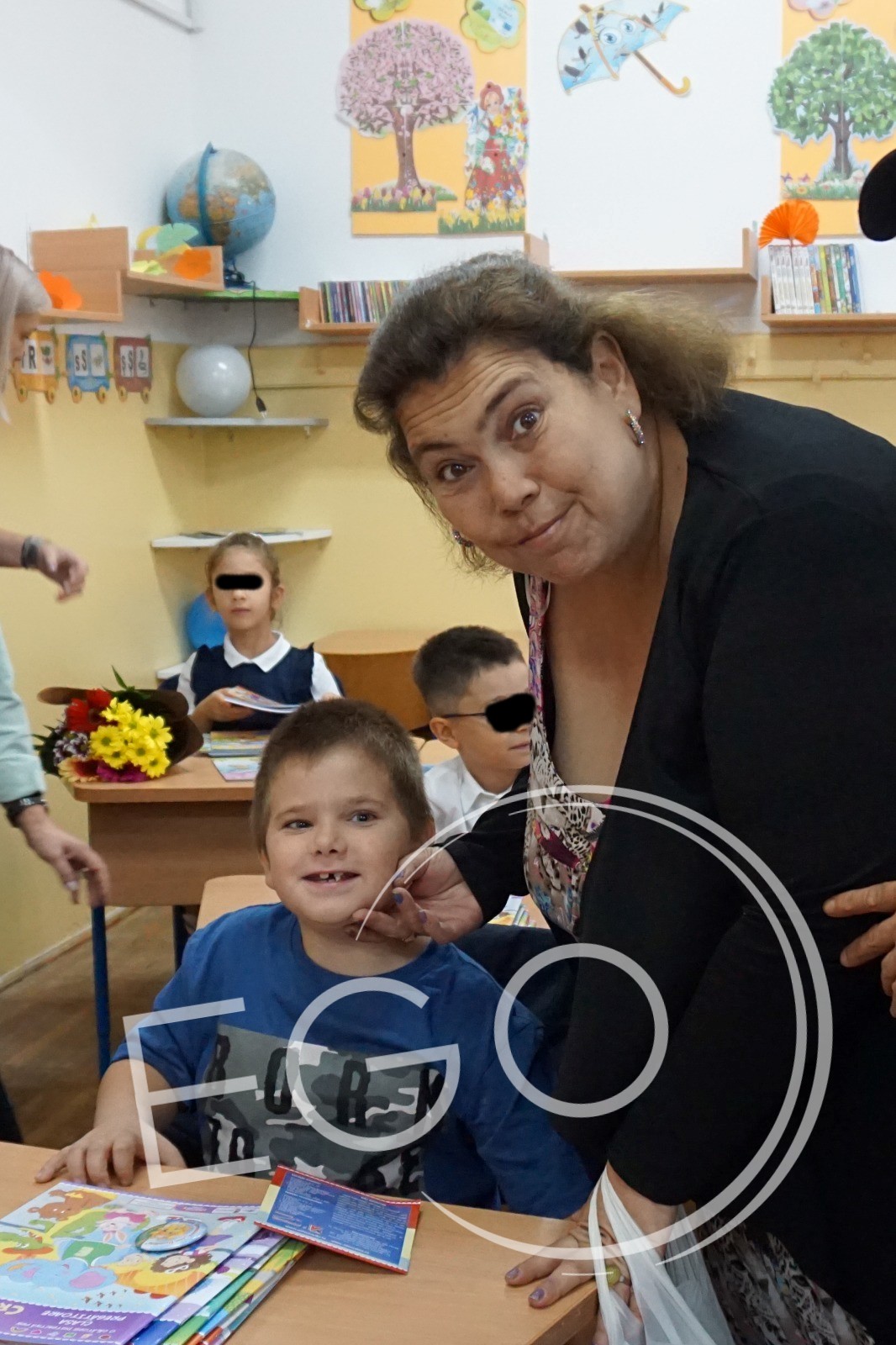 Ioana, fiica Andei Călugăreanu, și băiețelul său