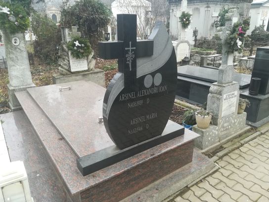 Acesta este locul de veci al lui Alexandru Arșinel, din Cimitirul Bellu
