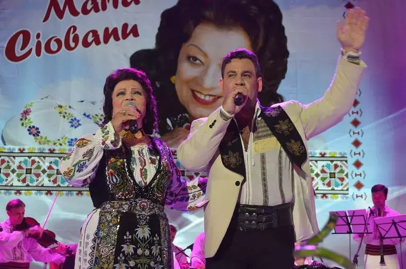 Maria Ciobanu și Ionuț Dolănescu, pe scenă
