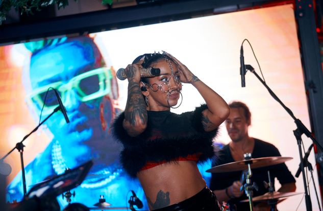 Cum a ajuns Ruby celebră în România