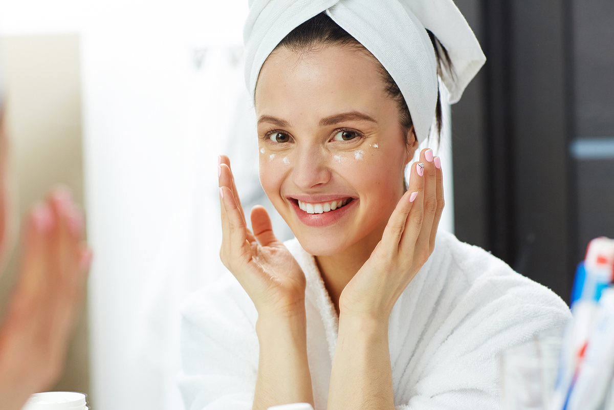 Semnul care îți arată clar că nu folosești crema de față potrivită tenului tău