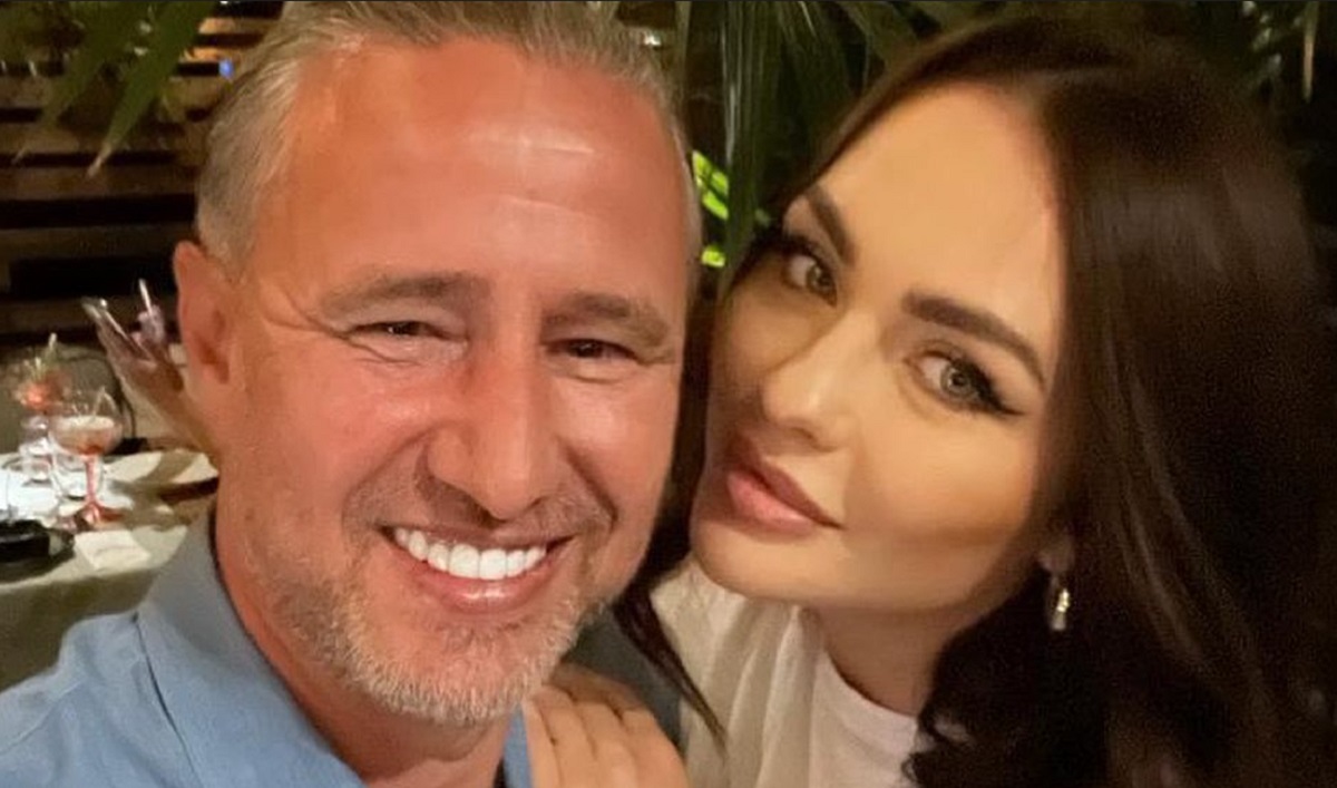 Ce ținută a purtat Corina Caciuc la botezul fiului ei