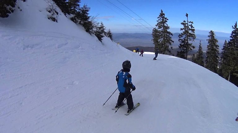 De la ce vârstă poate să schieze un copil. Sfaturi și precizări importante de la specialist