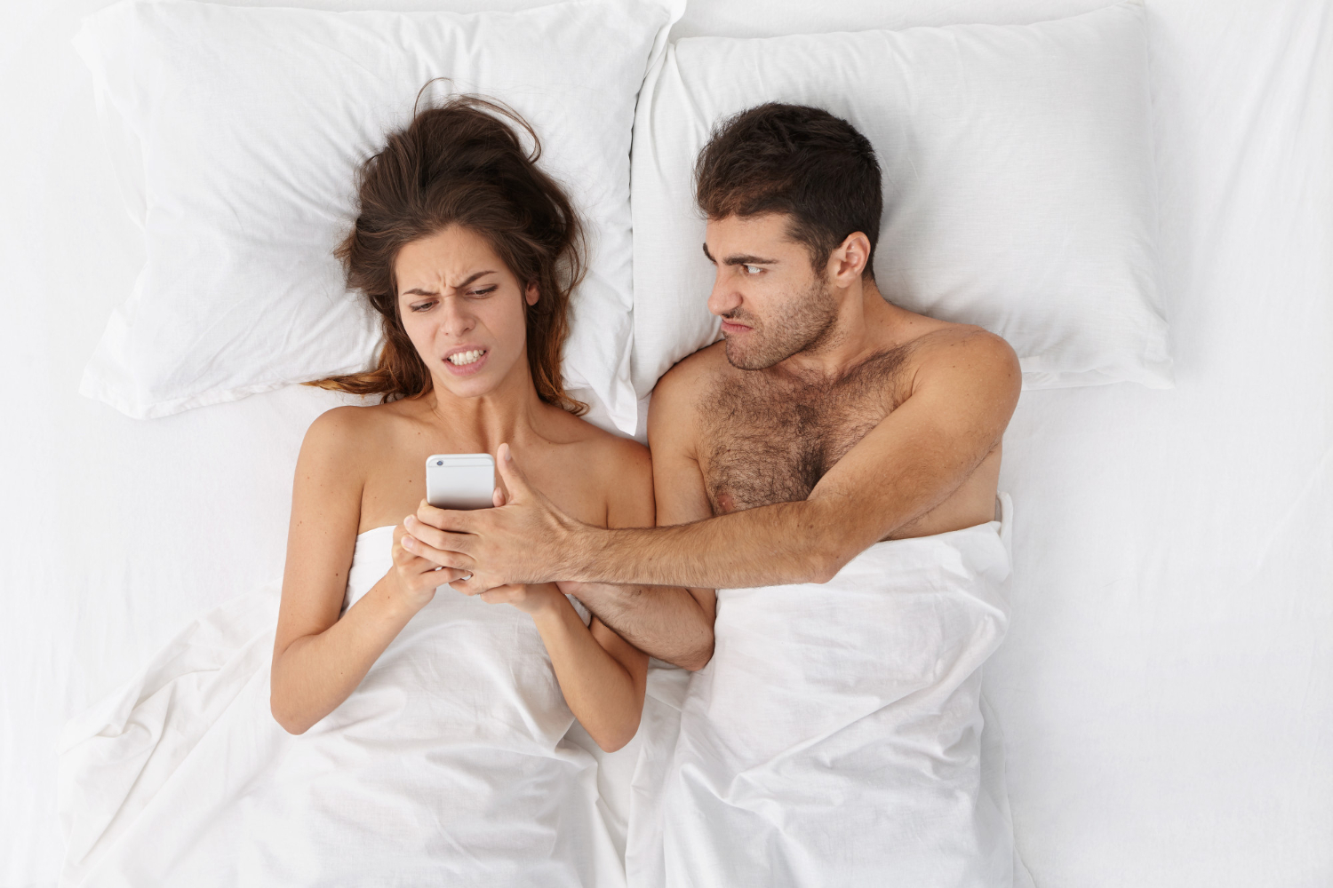 Soțul meu vorbește cu alte femei pe internet Foto pexels.com