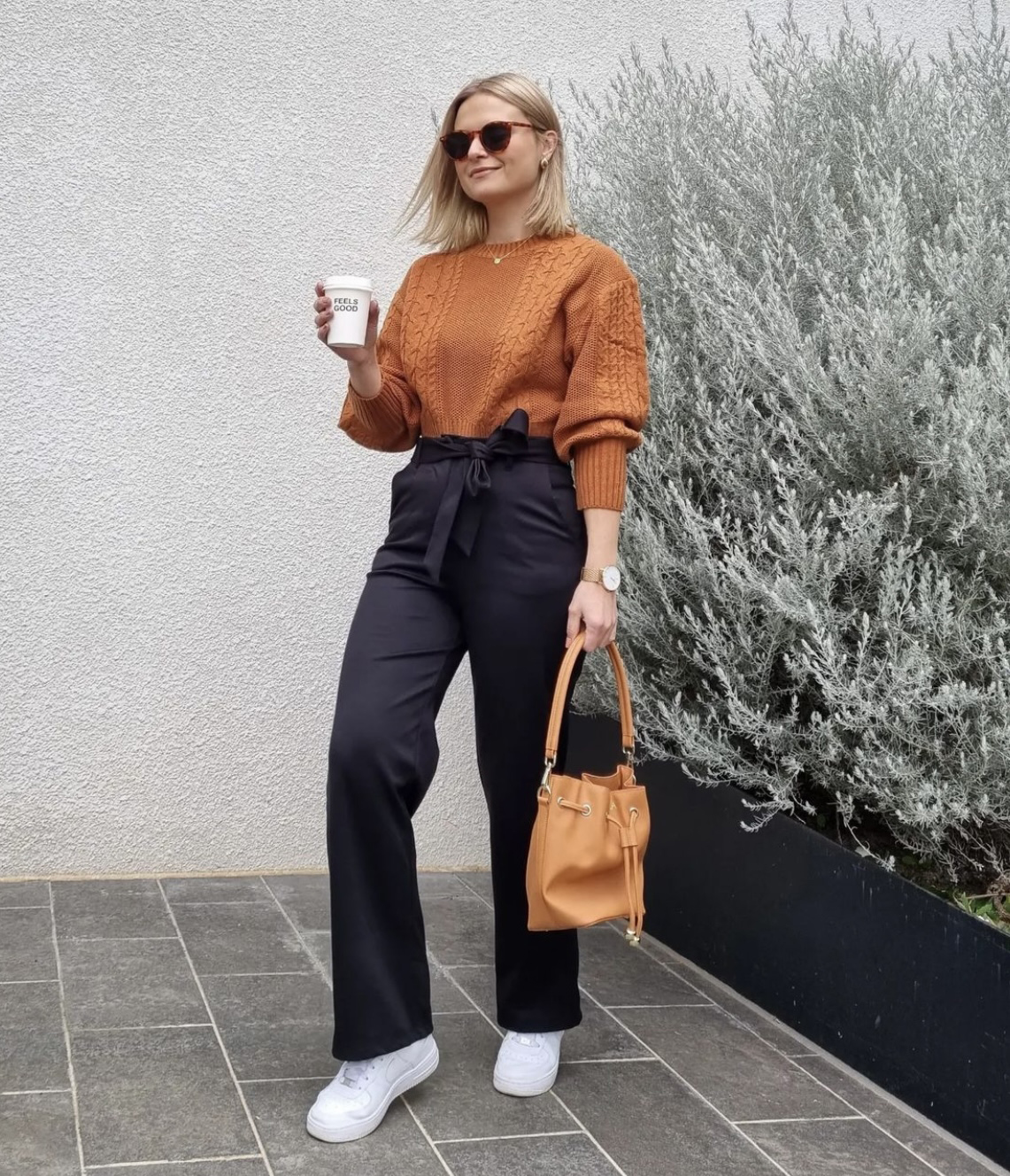 modele de pantaloni la modă în toamna 2022