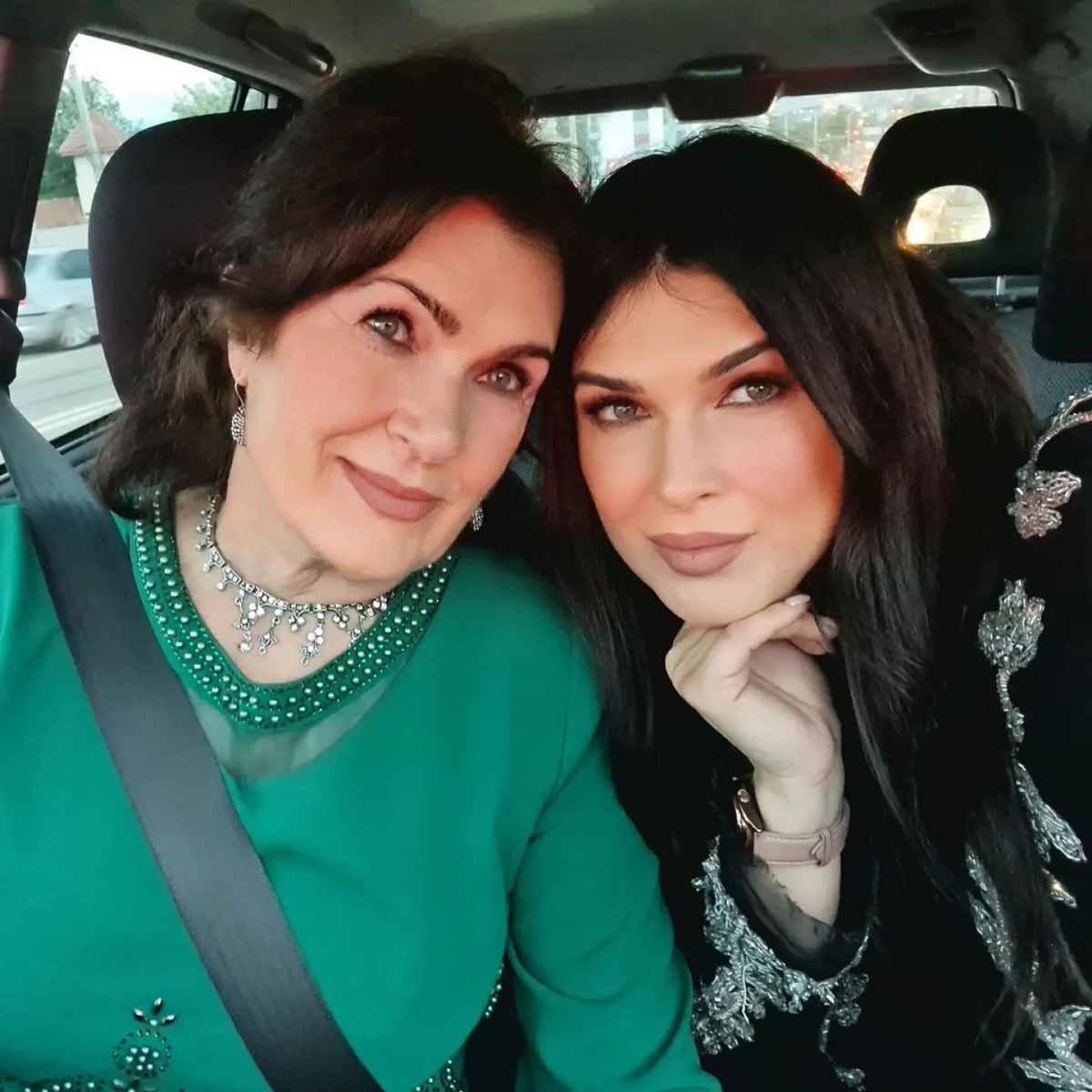 Monica Bârlădeanu și mama ei
