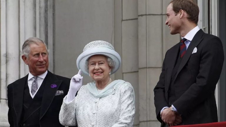 Zece cele mai cunoscute citate ale Reginei Elisabeta. Discursuri memorabile despre iubire, pace și război