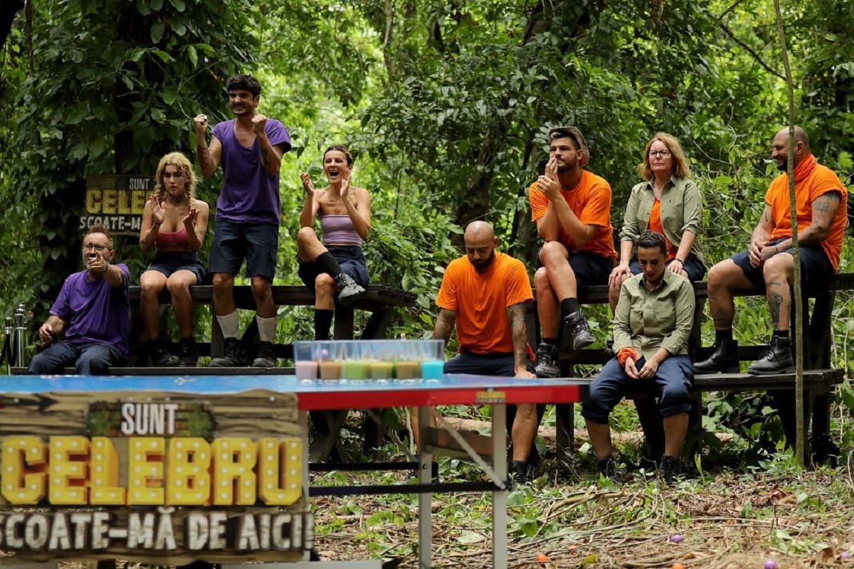 Sărut neașteptat la “Sunt celebru, scoate-mă de aici 2022”