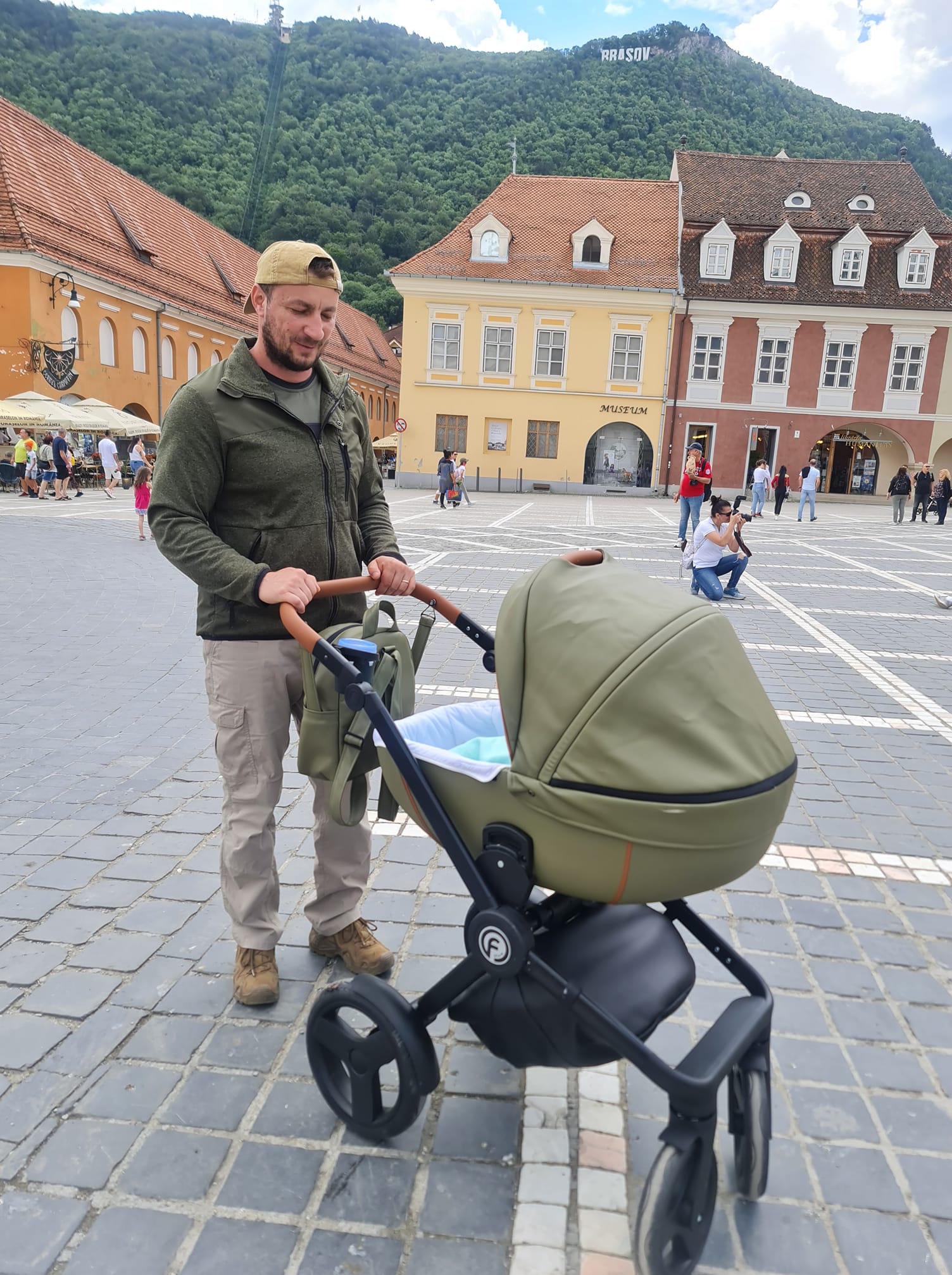 Marian Godină se implică activ în creșterea fiicei sale