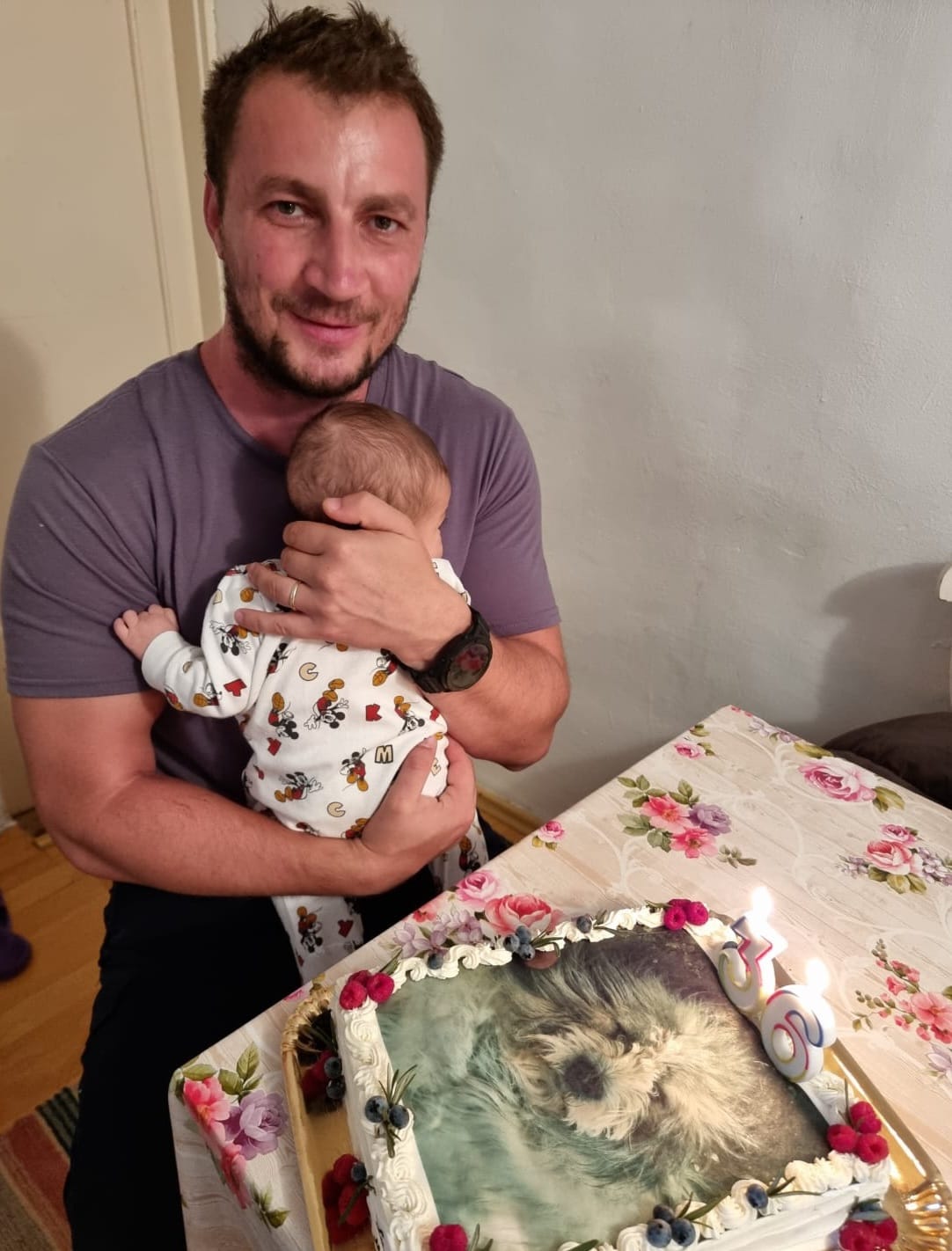 Marian Godină se implică activ în creșterea fiicei sale