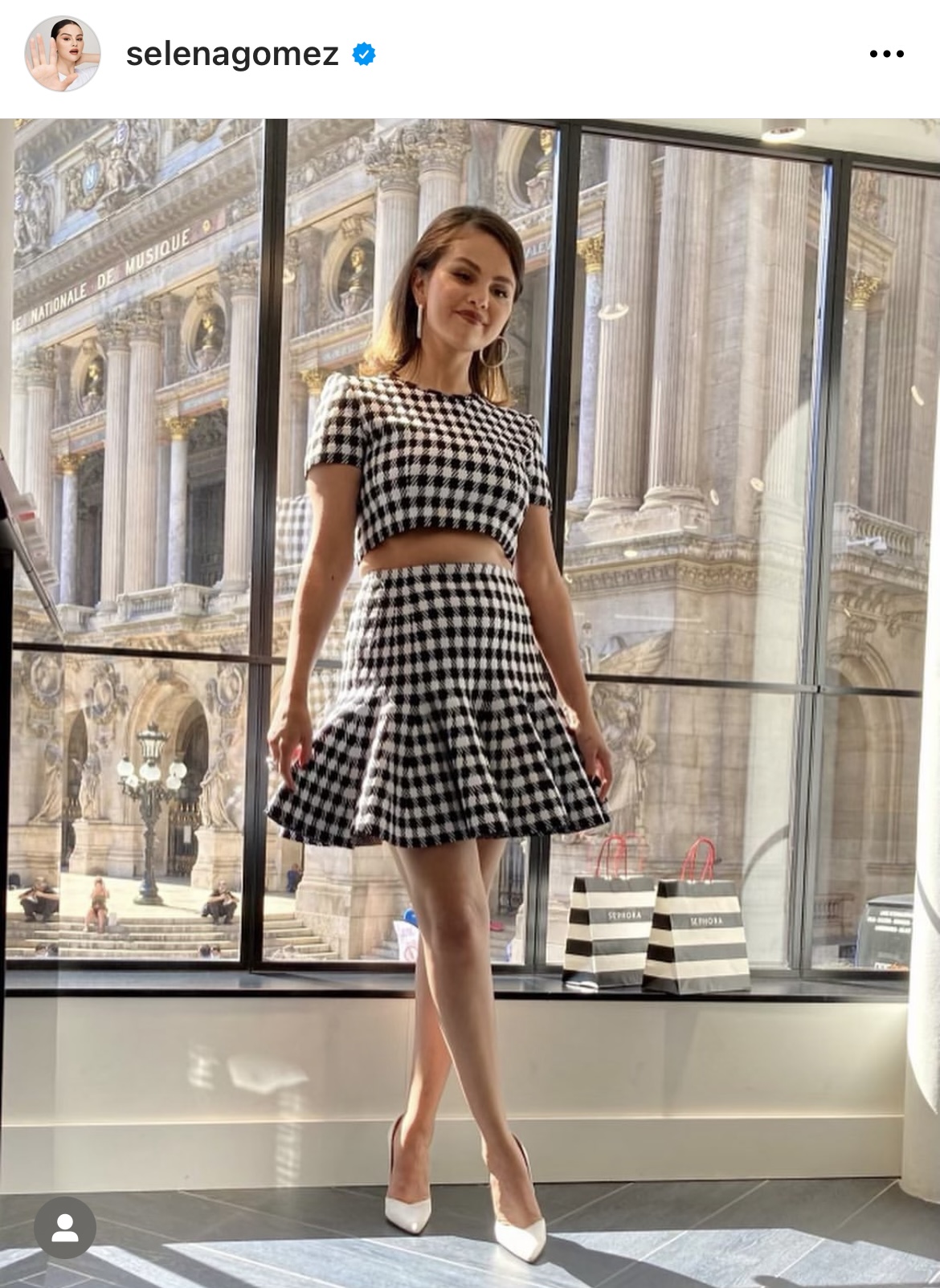 Cum să porți fusta mini toamna