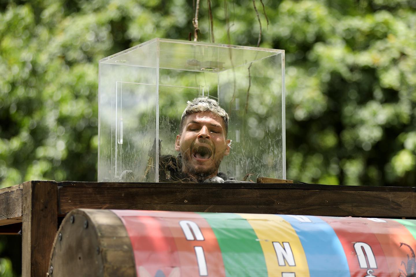 Ce a facut Razvan Botezatu cu banii de la Sunt celebru, scoate-ma de aici