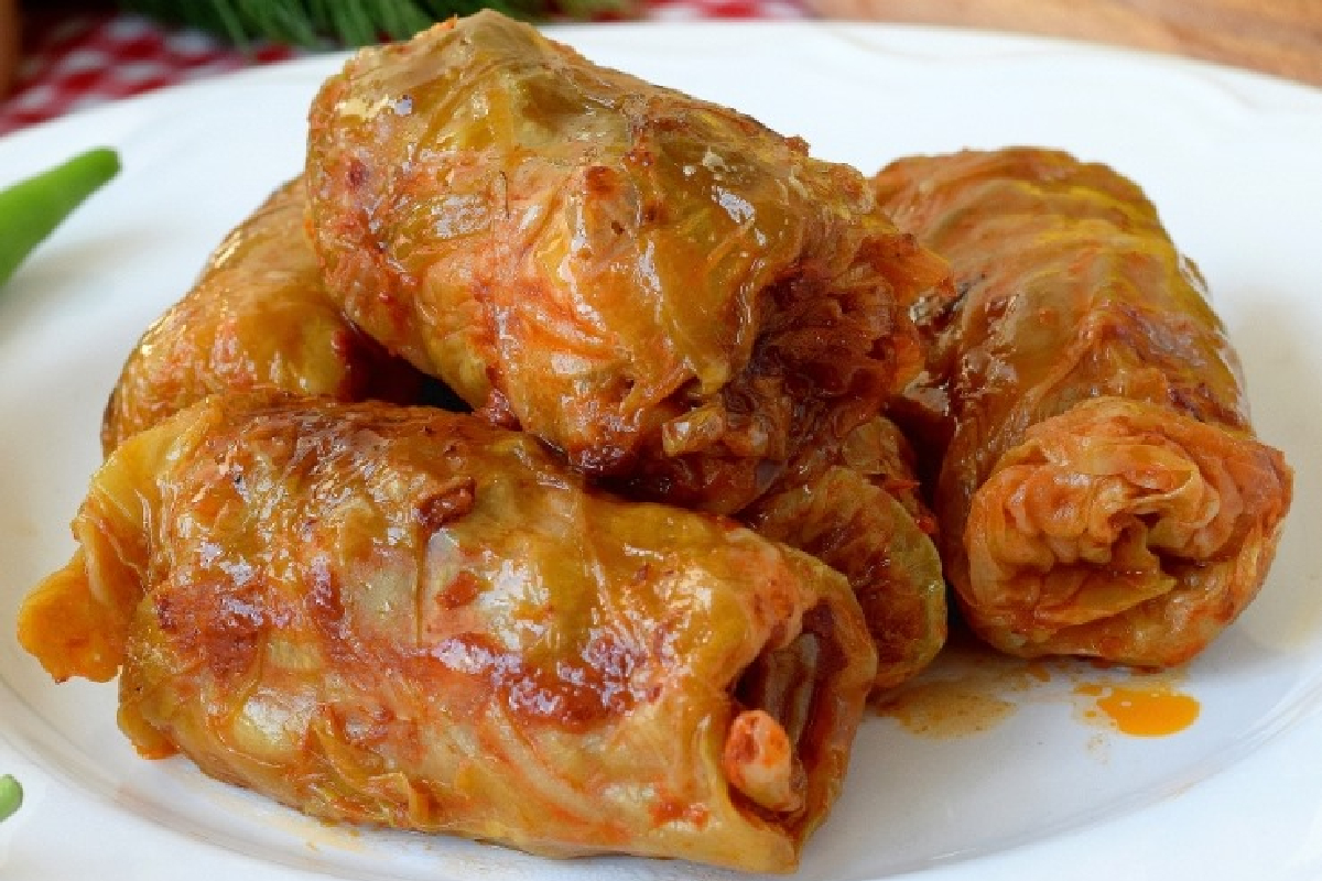 Condimentul pe care trebuie sa-l pui in sarmale pentru a iesi gustoase