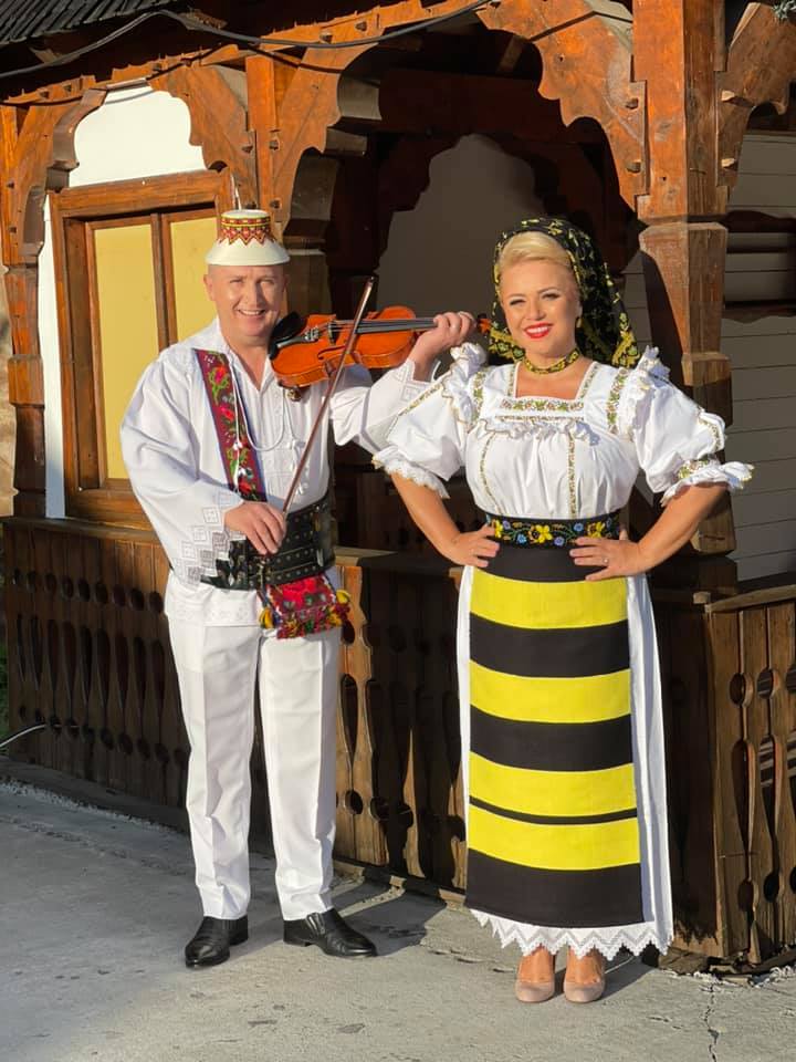 Soții Cornelia și Lupu Rednic, despre secretul căsniciei de 30 de ani. Ce fac atunci când mai apar probleme: „Noi nu ne batjocorim” EXCLUSIV