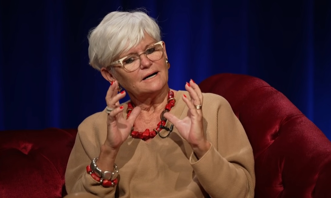 De ce nu vrea Monica Tatoiu sa-i faca parastas mamei sale. Promisiunea pe care i-a facut-o acesteia 1