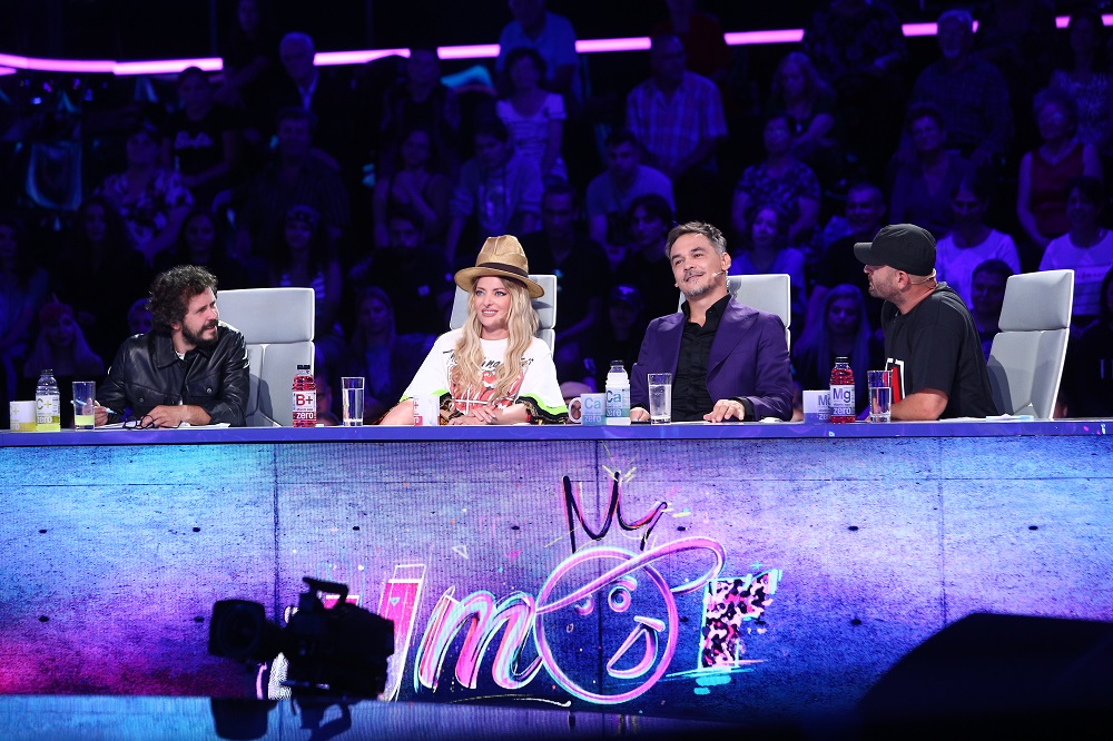 Fiica lui Razvan Simion, aparitie surpriza pe platourile de filmare de la Antena 1