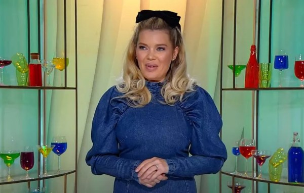 Gina Pistol ceruta in casatorie de Smiley