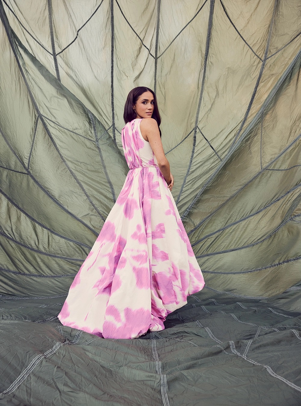 Meghan Markle, aparitie spectaculoasa. Cat costa tinutele pe care le-a purtat la ultimul interviu