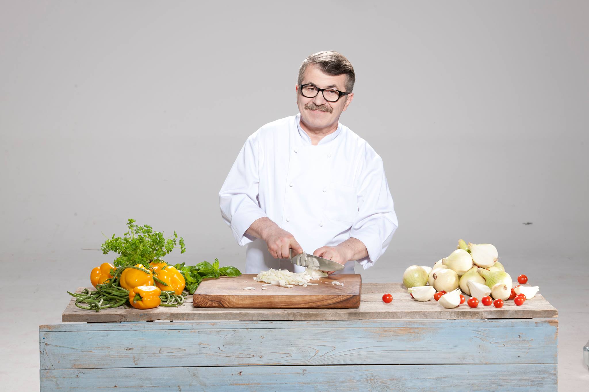 Petrișor Tănase, critică la adresa românilor care se plâng de marile scumpiri: ”30 de ani am tot aruncat mâncarea la coș!”