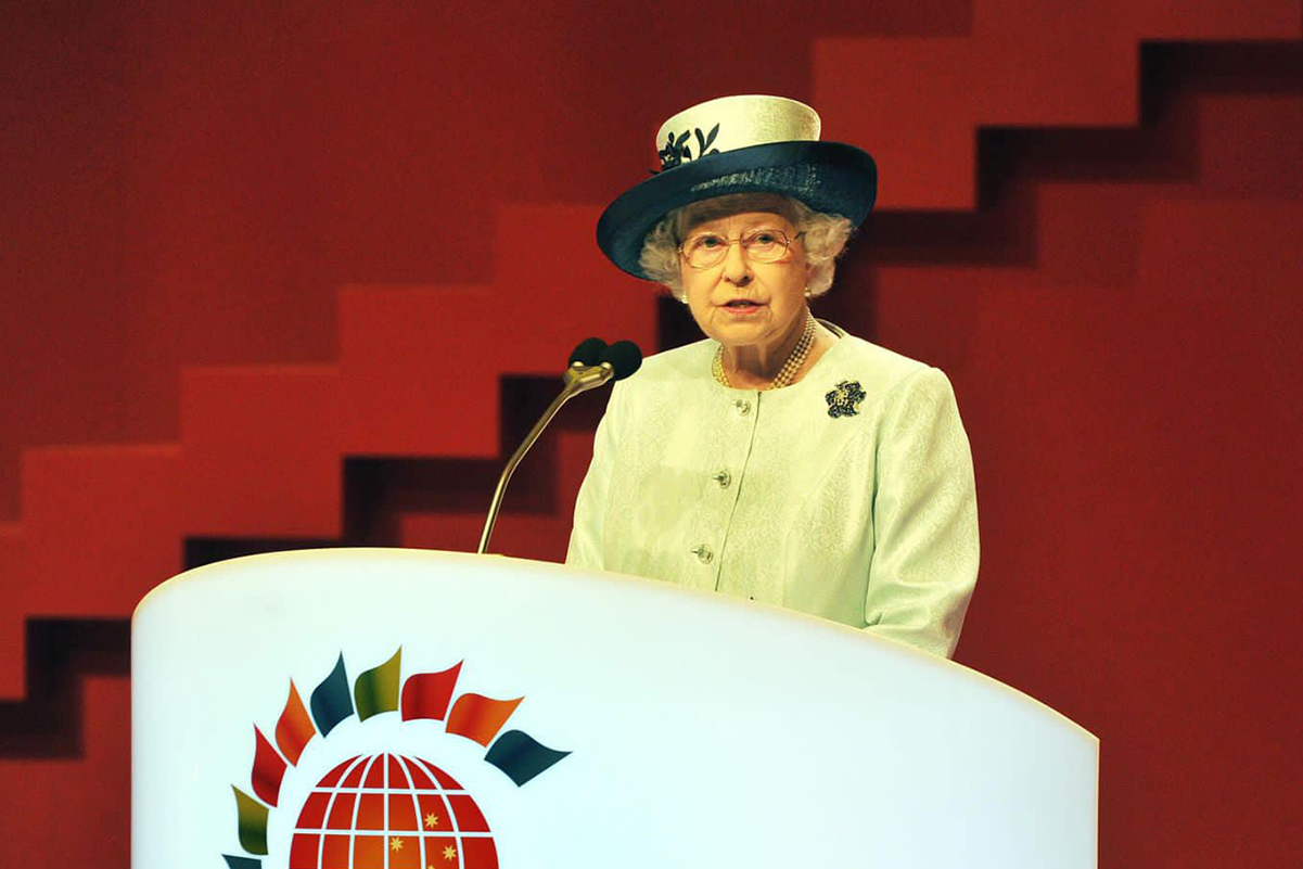 Semnificația nebănuită a pălăriilor purtate de Regină