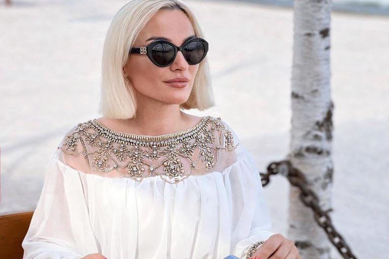 Secretul Anei Morodan. Cum a reușit, de fapt, să aibă succes în online: “Lumea era șocată când vedea că mă îmbrăcam excentric” VIDEO EXCLUSIV