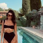 Dana Budeanu în costum de baie