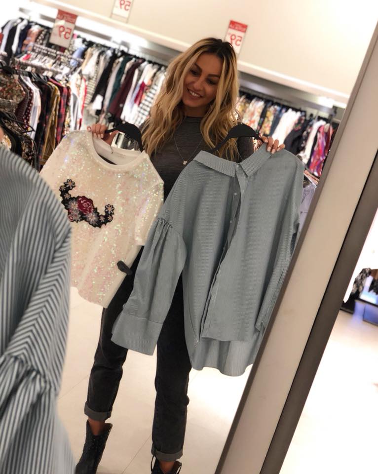 Flavia Mihășan a găsit cea mai eficientă metodă de a scăpa de hainele din dressing. „Am remarcat că mă îmbrac cu 20% din hainele pe care le am”