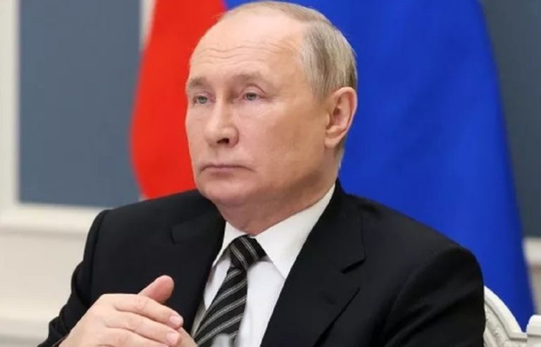 Cadoul ciudat primit de Vladimir Putin. De ce dar ieșit din comun a avut parte la împlinirea a 70 de ani