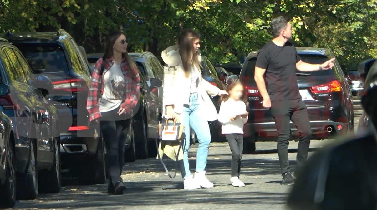 Alaturi de cine a fost surprinsa Simona Halep, dupa ce a fost testata pozitiv cu o substanta interzisa