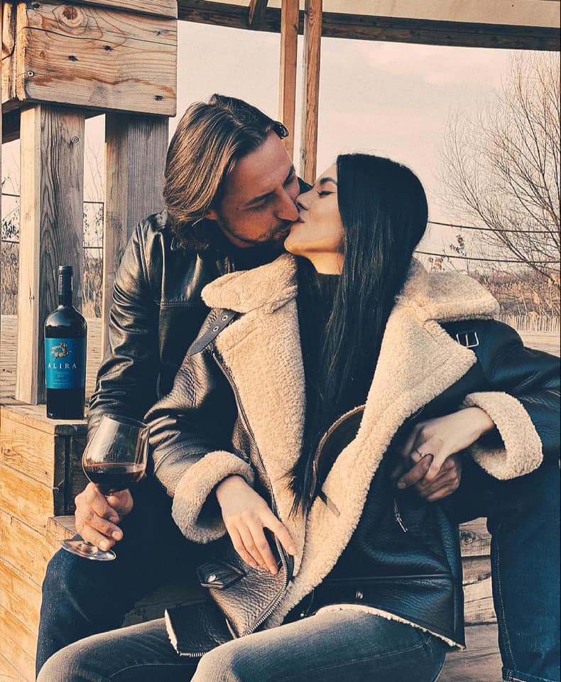 Denis Ștefan este sub atenta supraveghere a fiicei sale mai mari