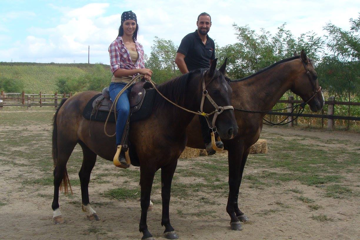 Denis Ștefan este sub atenta supraveghere a fiicei sale mai mari