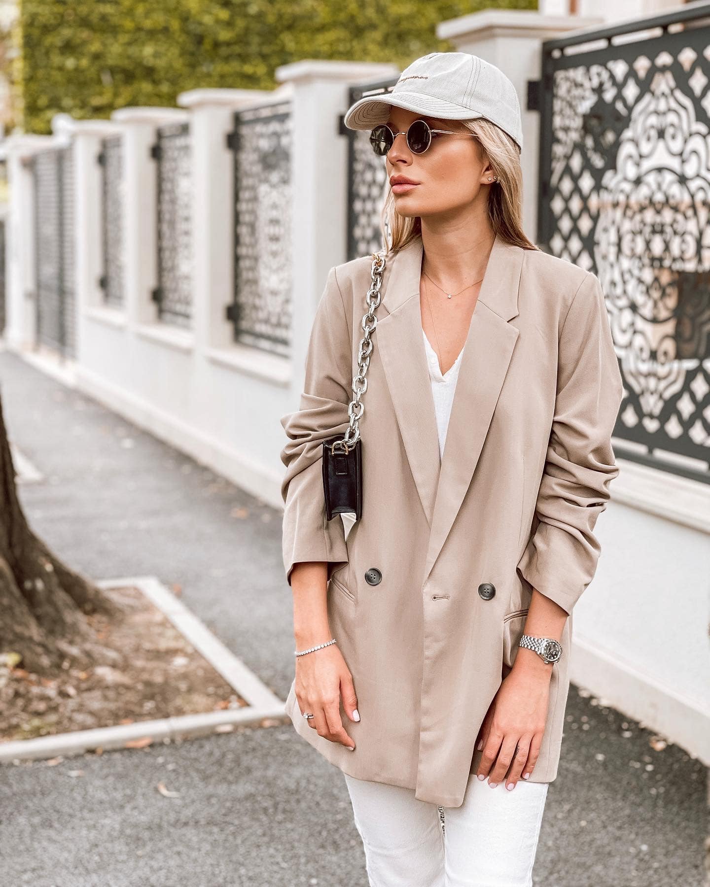 Ana Baniciu a renuntat la pasiunea ei pentru design vestimentar (6)