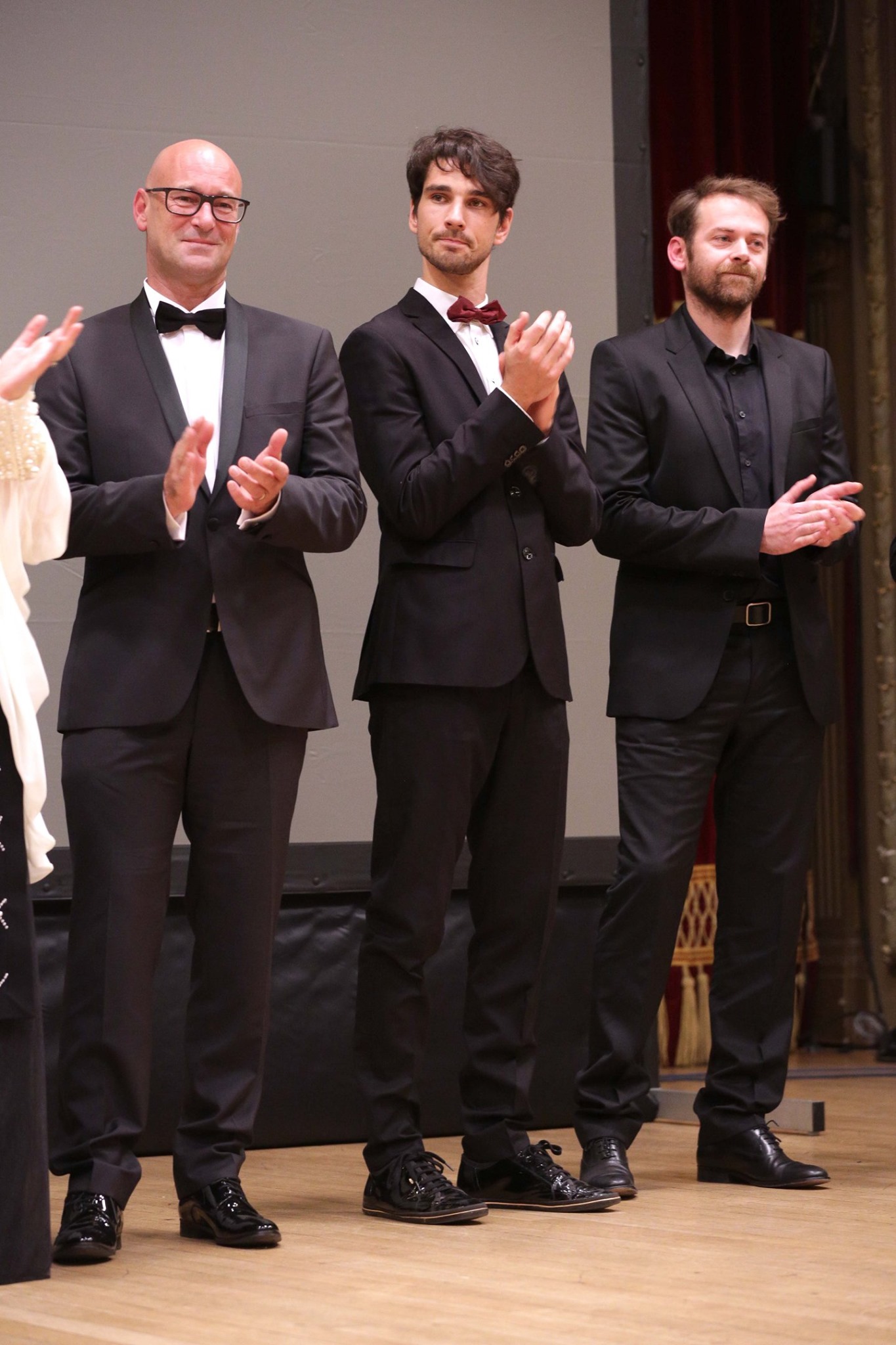 Anghel Damian scrie de zor pentru serialul Clanul