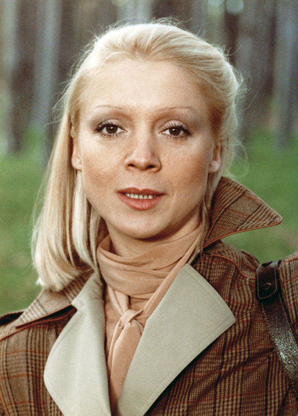 Artista otravita de sot si declarata moarta de Securitate 4