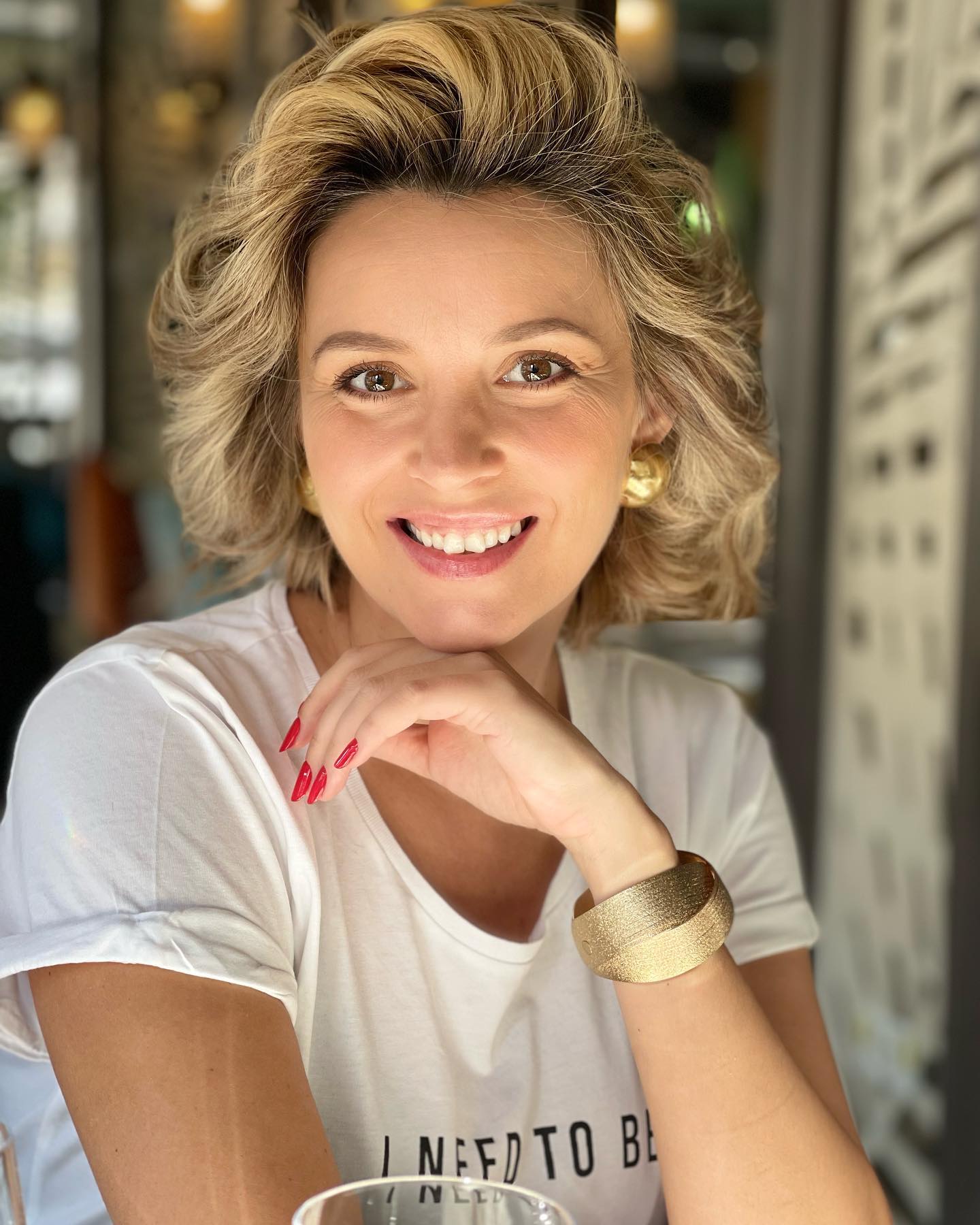 Ce a facut Diana Dumitrescu cand a gasit in telefonul sotului mesaje compromitatoare