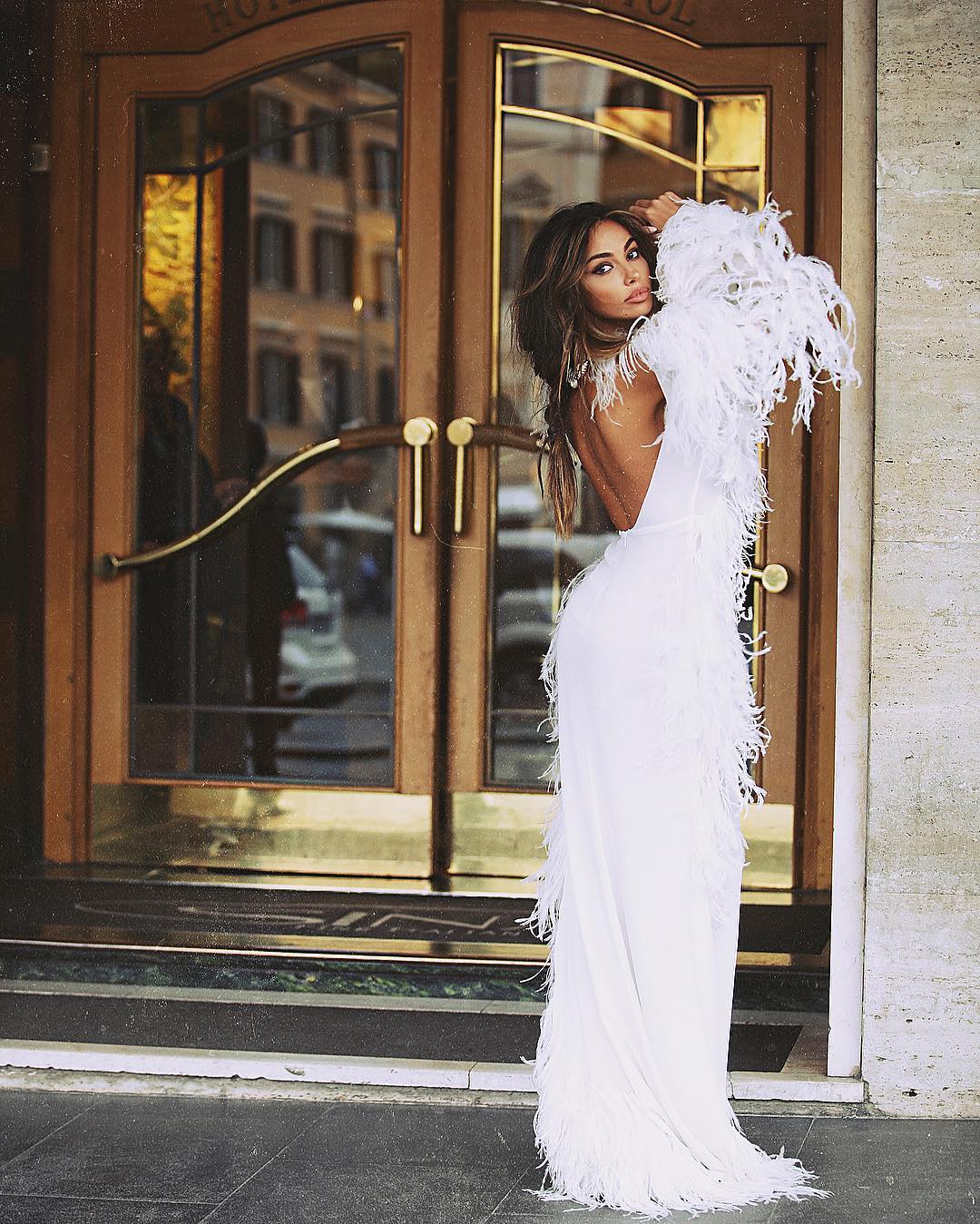 Ce dieta tine Madalina Ghenea la 35 de ani 4