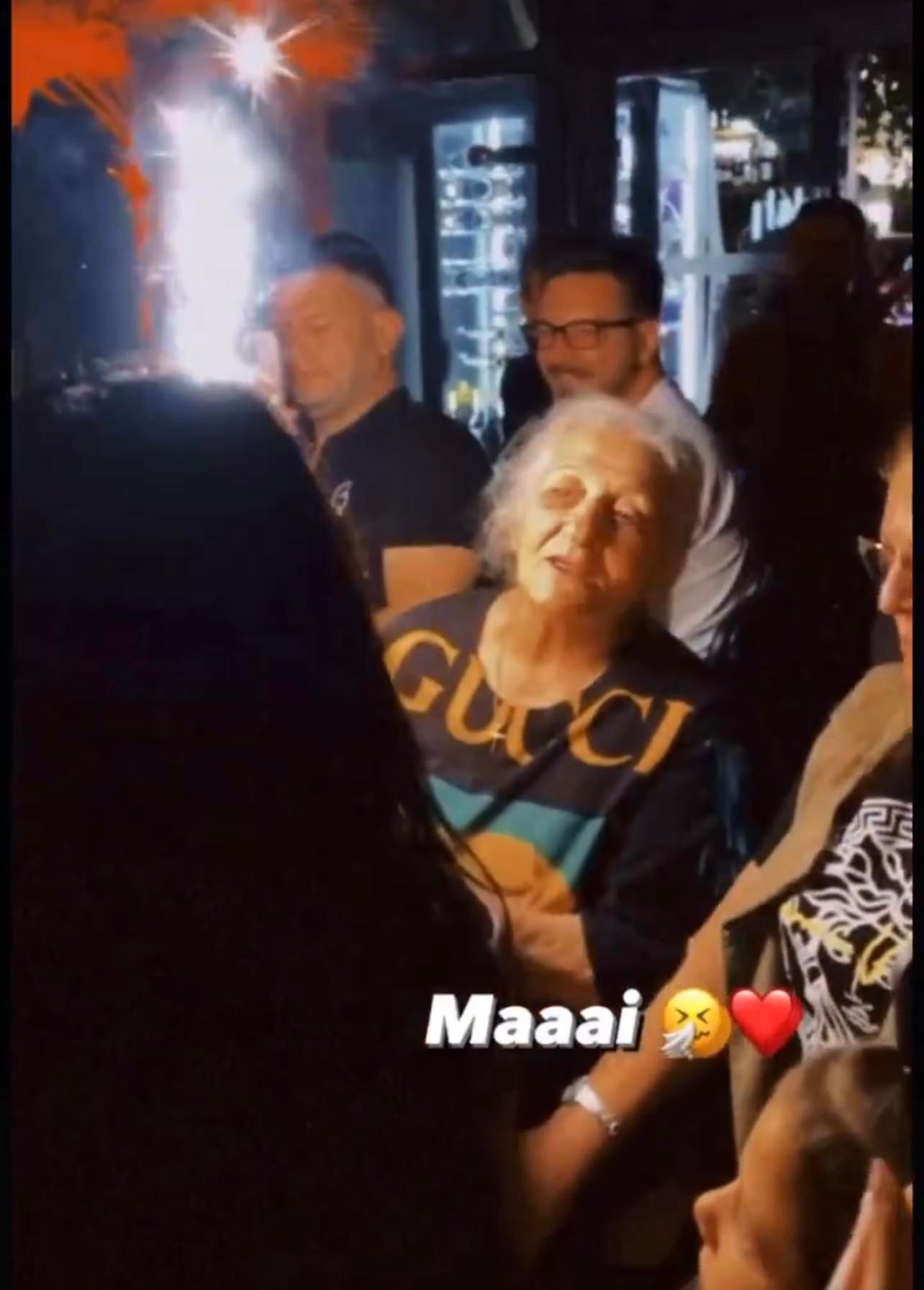 Cum si-a convins Ruby bunica sa iasa din casa de ziua ei