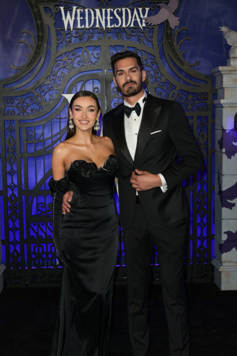 Cum si-a facut aparitia Viviana Sposub pe covorul negru la evenimentul din Los Angeles 6