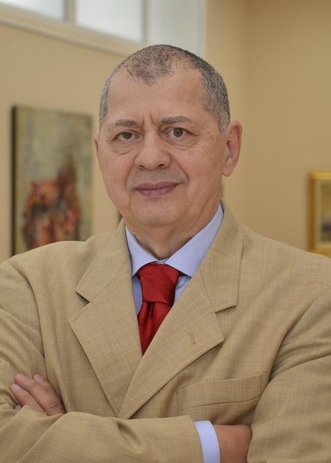 Interviu la dublu cu cele doua generatii de prezentatori de top Octavian Ursulescu si Dan Negru