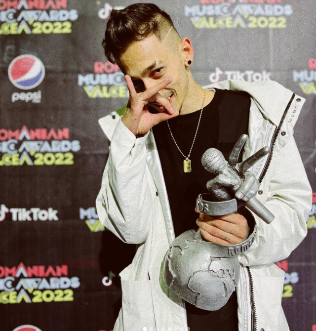 Juno si-a pierdut toti banii din portofel intr-o seara la jocurile de noroc