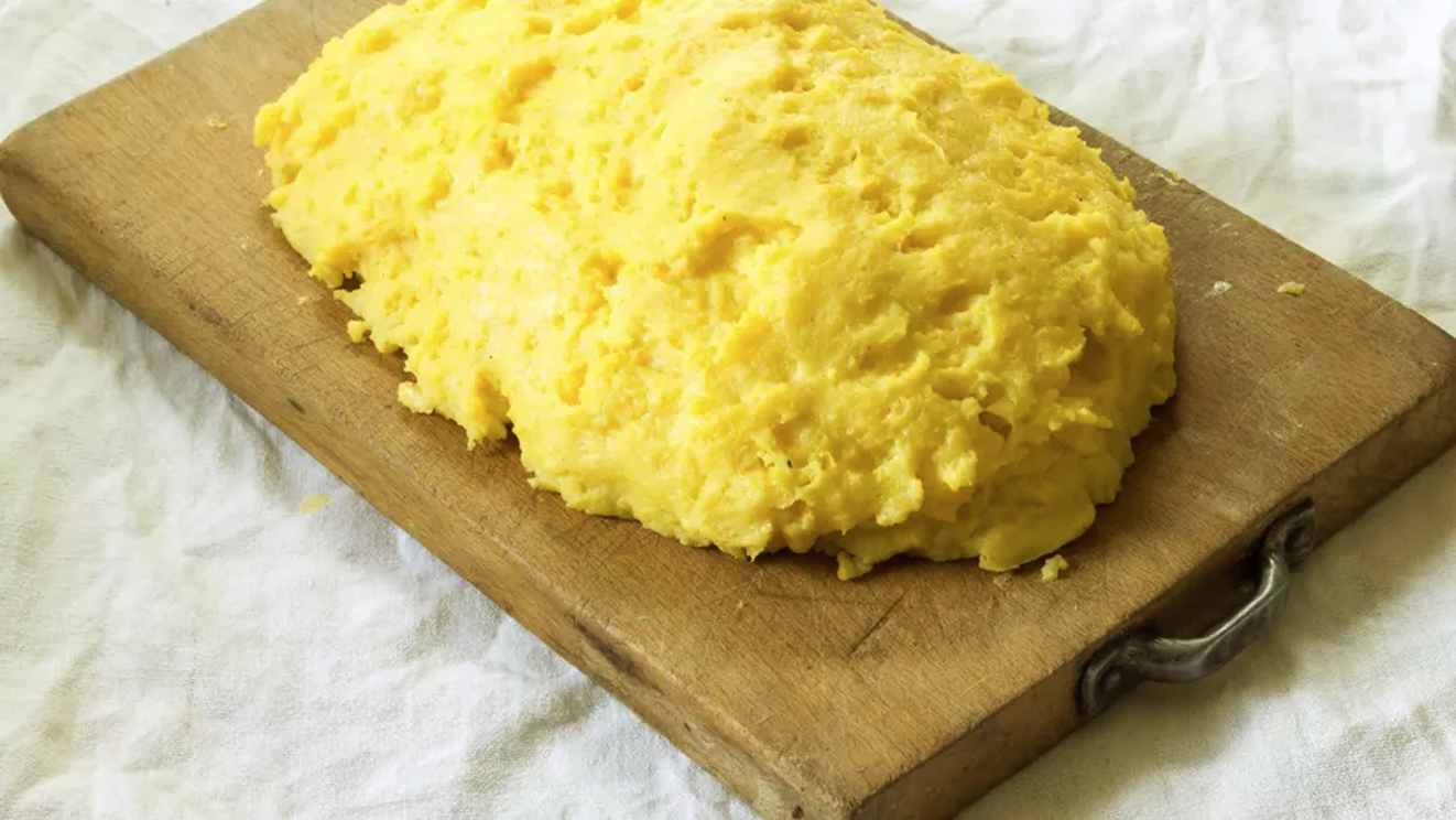 Ce se pune în mămăligă