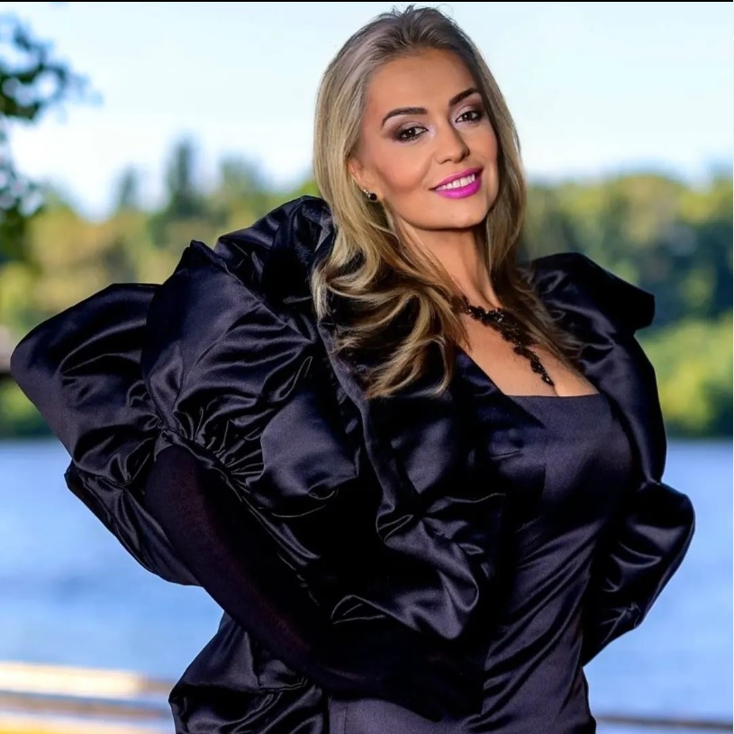 Monica Anghel a ajuns de nerecunoscut