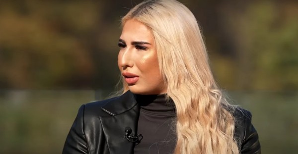 Sarah Dumitrescu in lacrimi