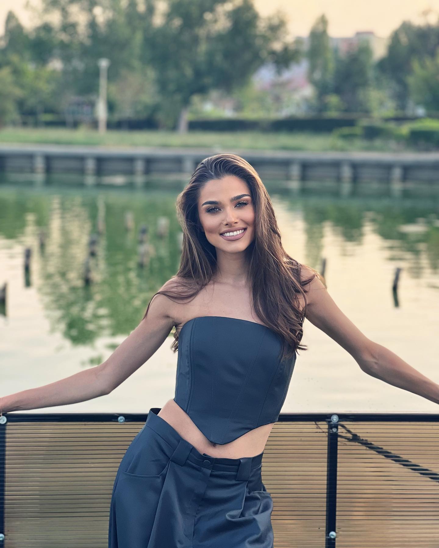 Theo Rose dezvaluiri despre filmarile serialului Clanul