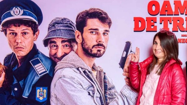 Theo Rose fotografie rara alaturi de socrii sai