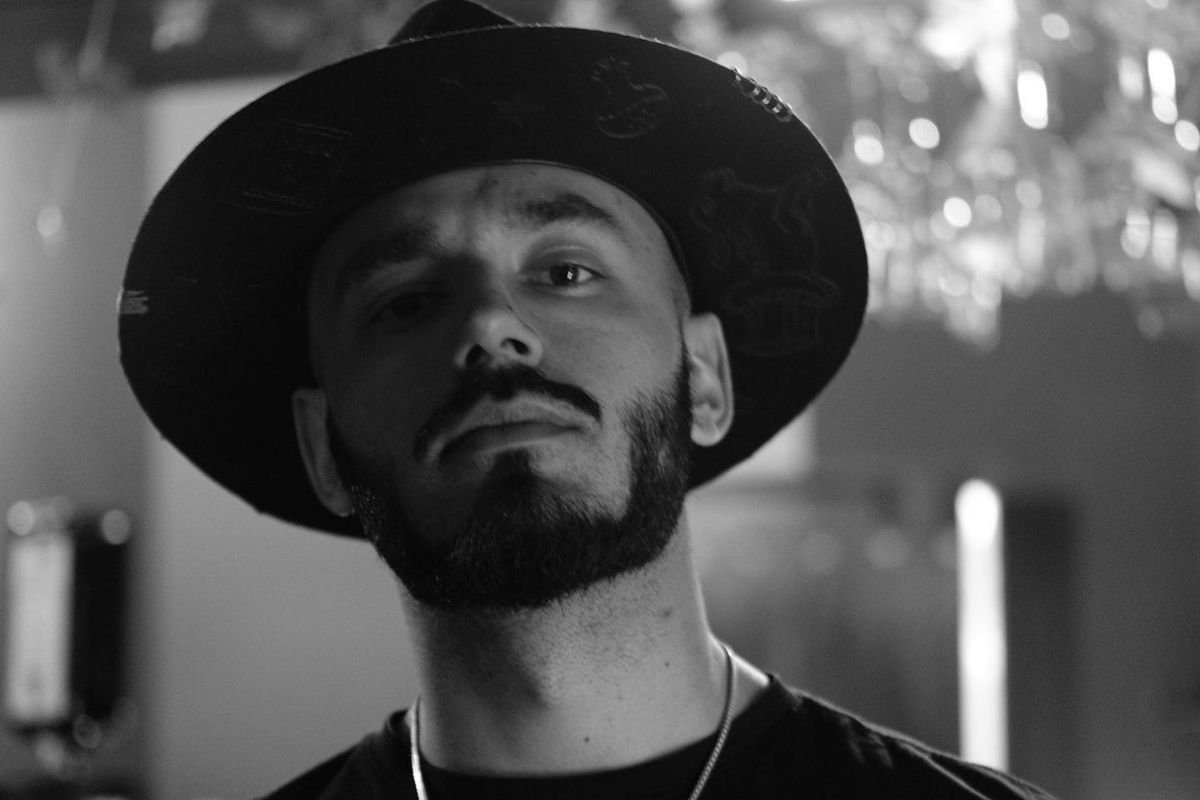 Victor Dorobanțu apare intr-un serial regizat de Tim Burton pe Netflix