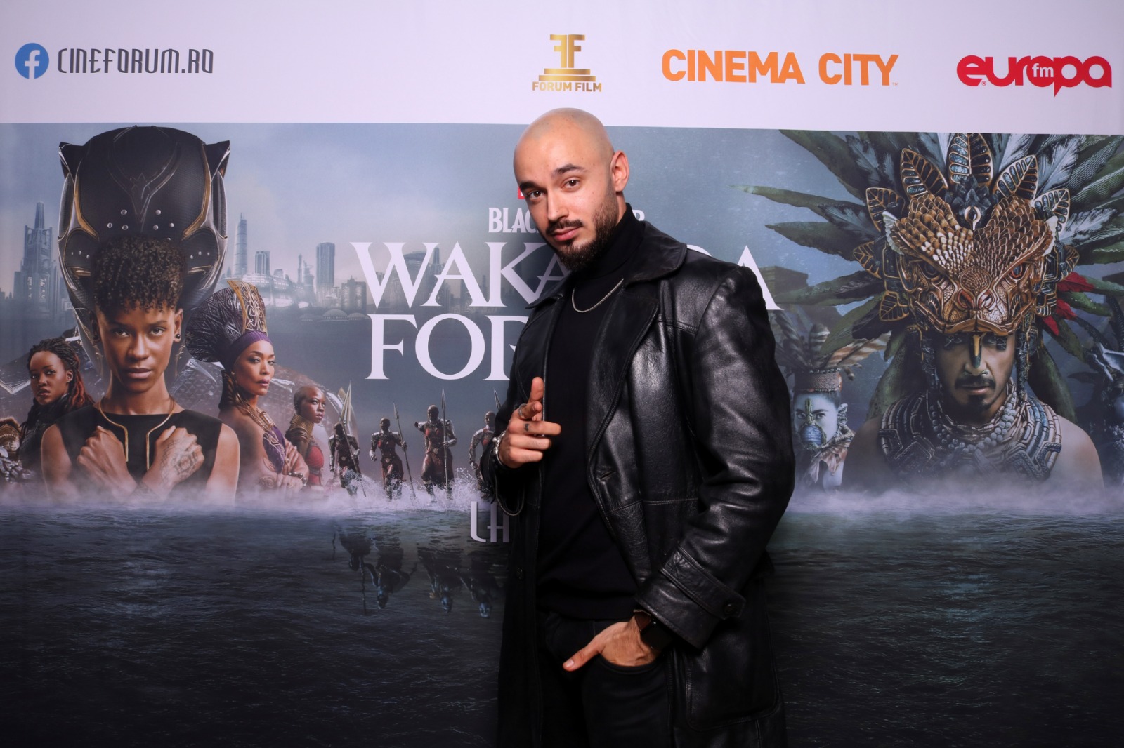 Victor Dorobanțu apare intr-un serial regizat de Tim Burton pe Netflix