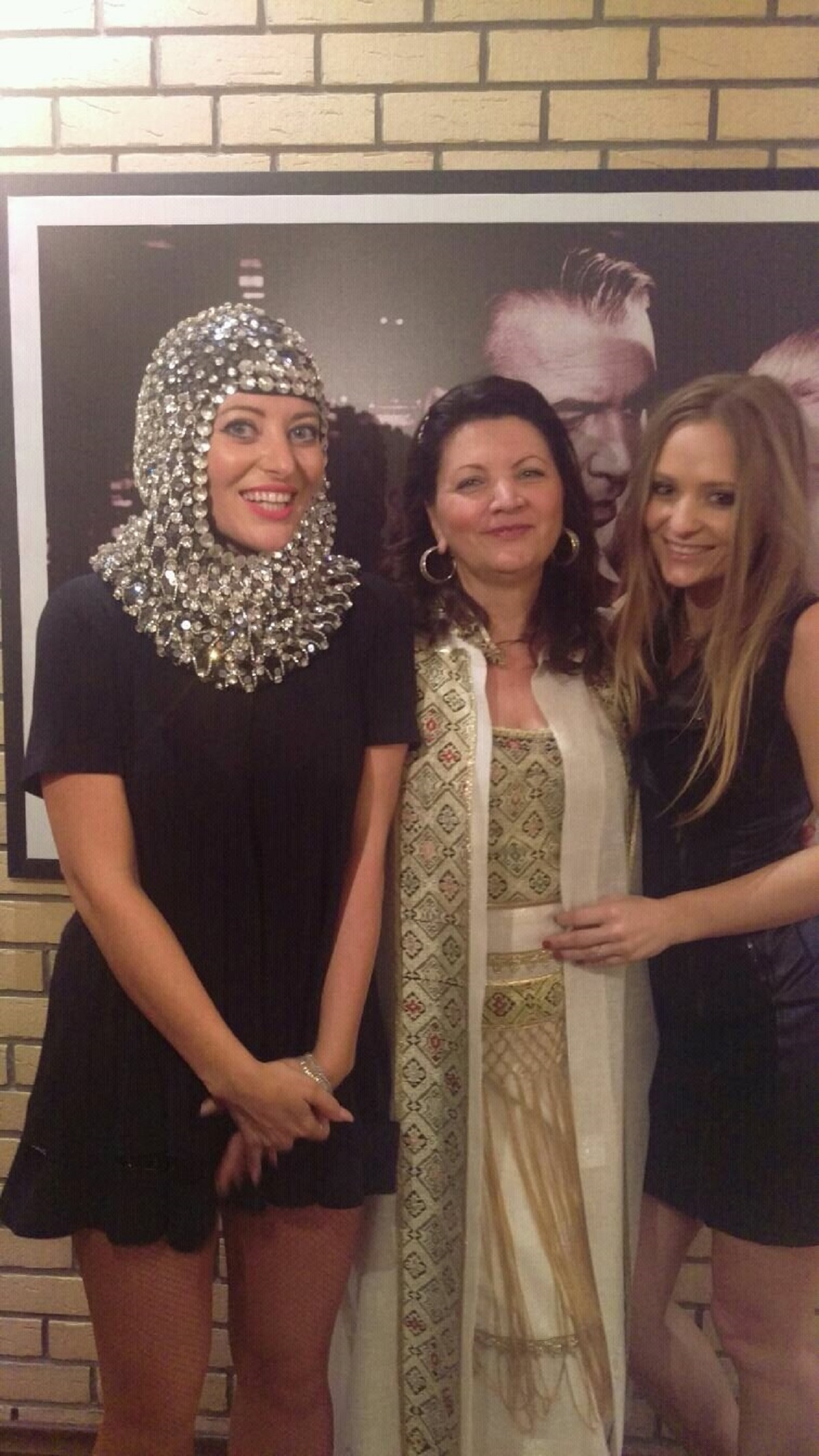 Delia, Gina și Oana